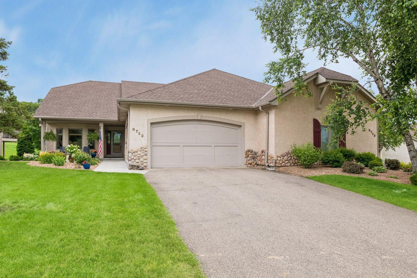 Property Photo:  8732 Wedgemere Drive  MN 55386 