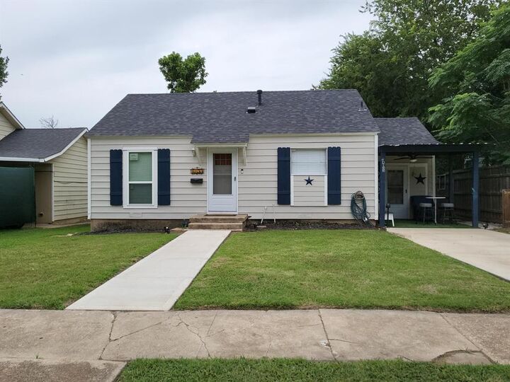 Property Photo: 4133 Alamo Avenue TX 76107
