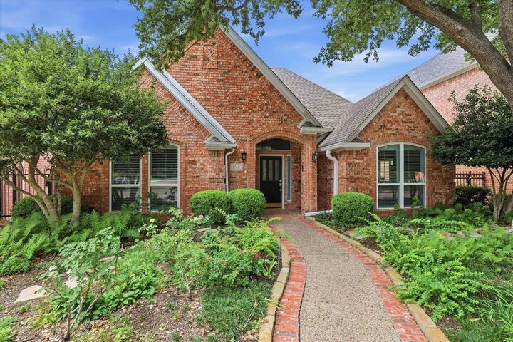 Property Photo: 5750 Encore Drive TX 75240