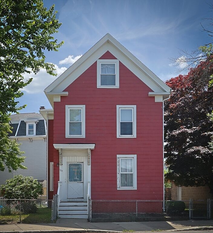 Property Photo:  120 High St  MA 01832 