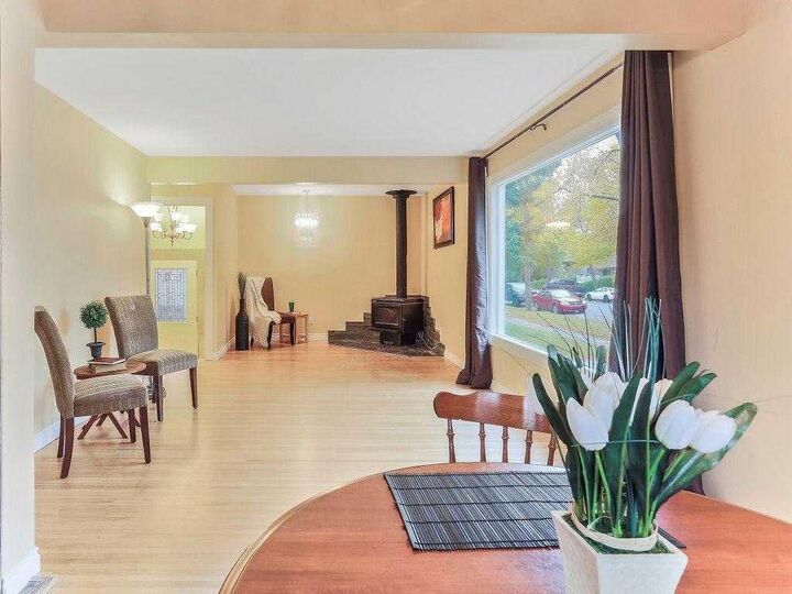 Property Photo:  4604 Brisebois Drive NW  AB T2L 2G4 