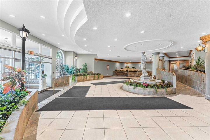 Property Photo:  200 Lincoln Way SW 302  AB T3E 7G7 