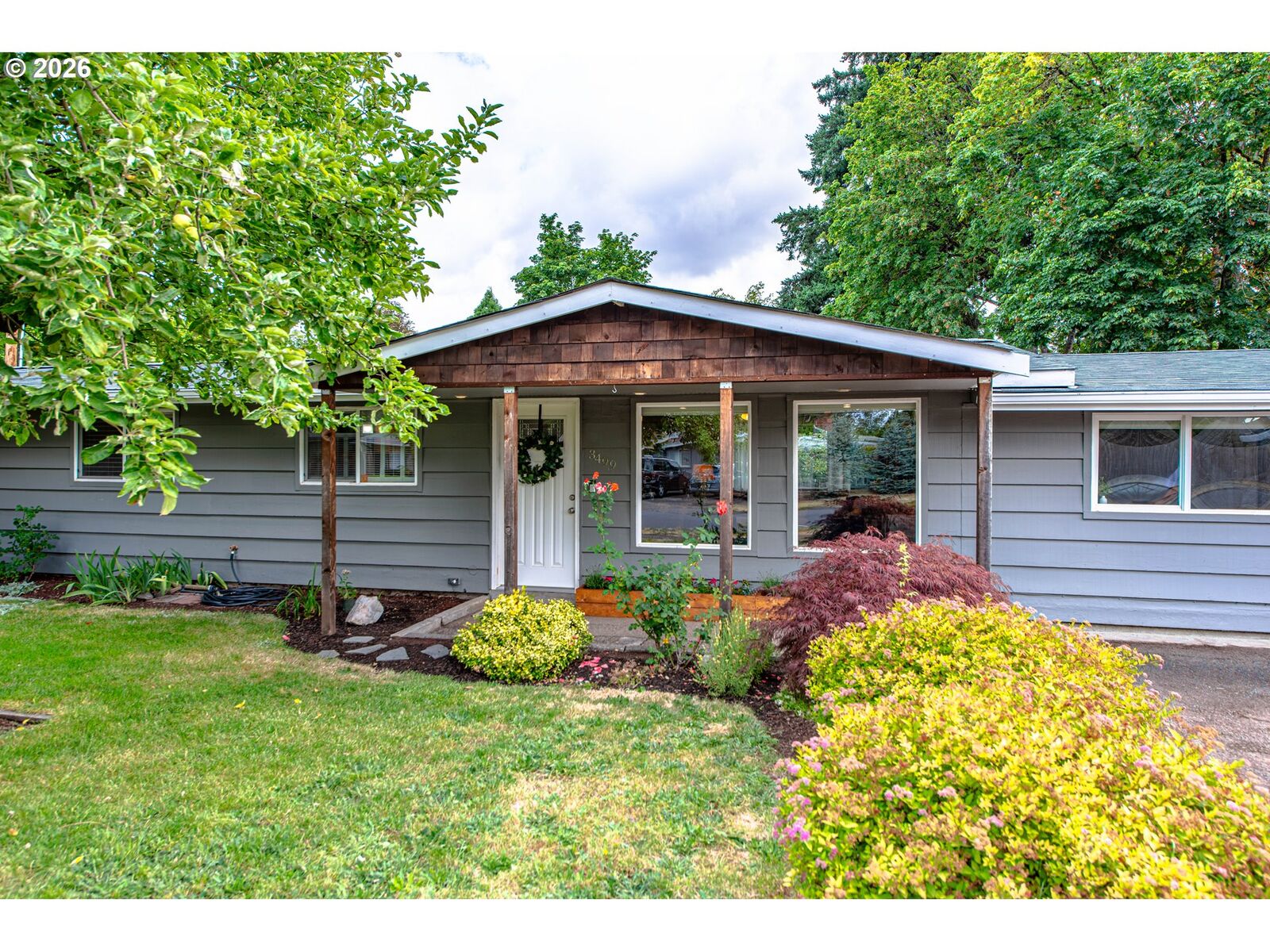 Property Photo:  3499 Western Dr  OR 97401 