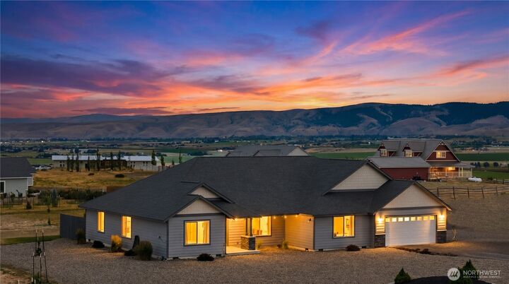 Property Photo:  1510  Bitterbrush Drive  WA 98926 