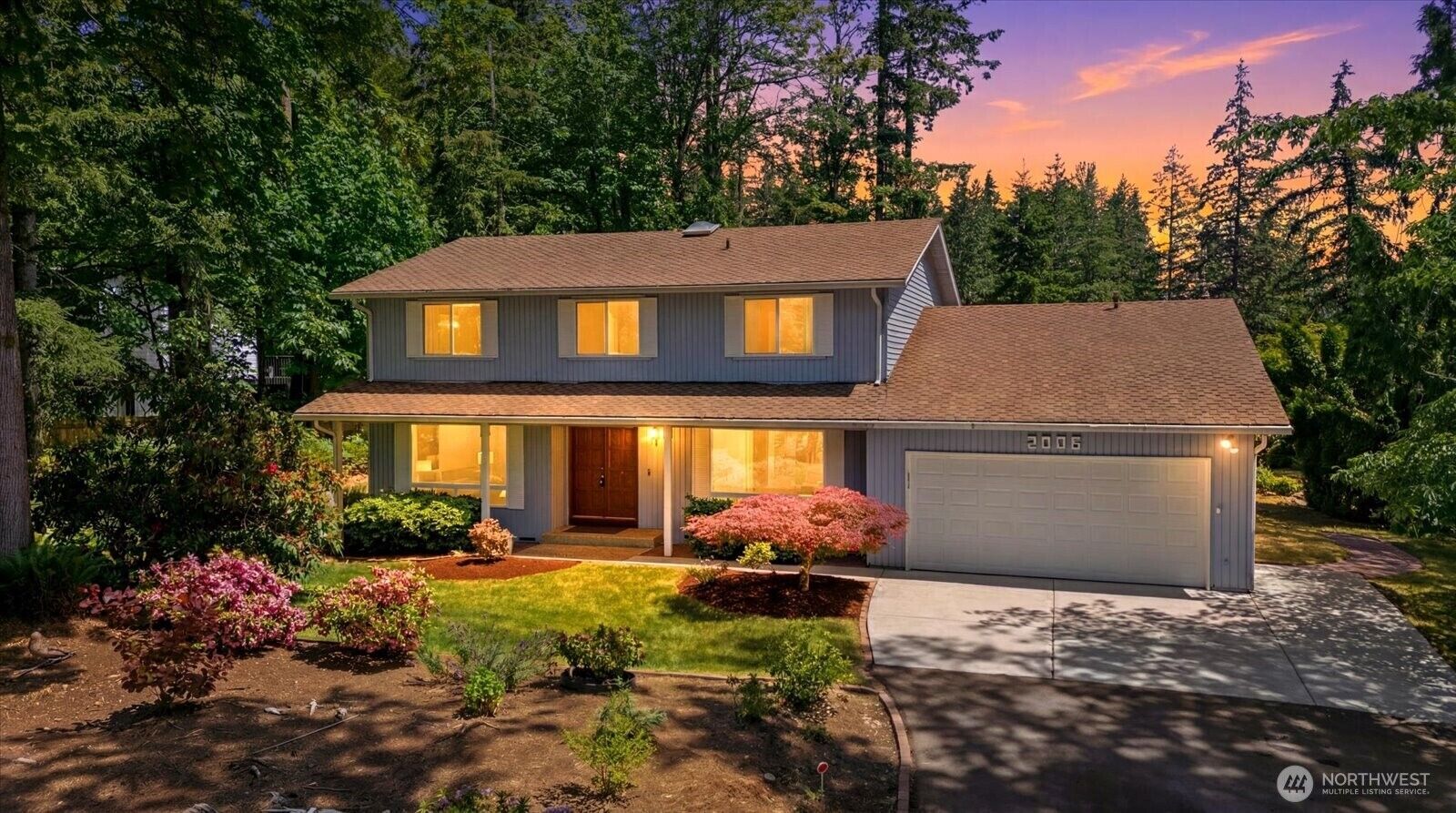 Property Photo: 2006 245th Avenue SE WA 98075