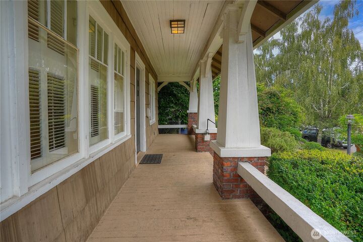 Property Photo:  2214 N Washington Street  WA 98406 