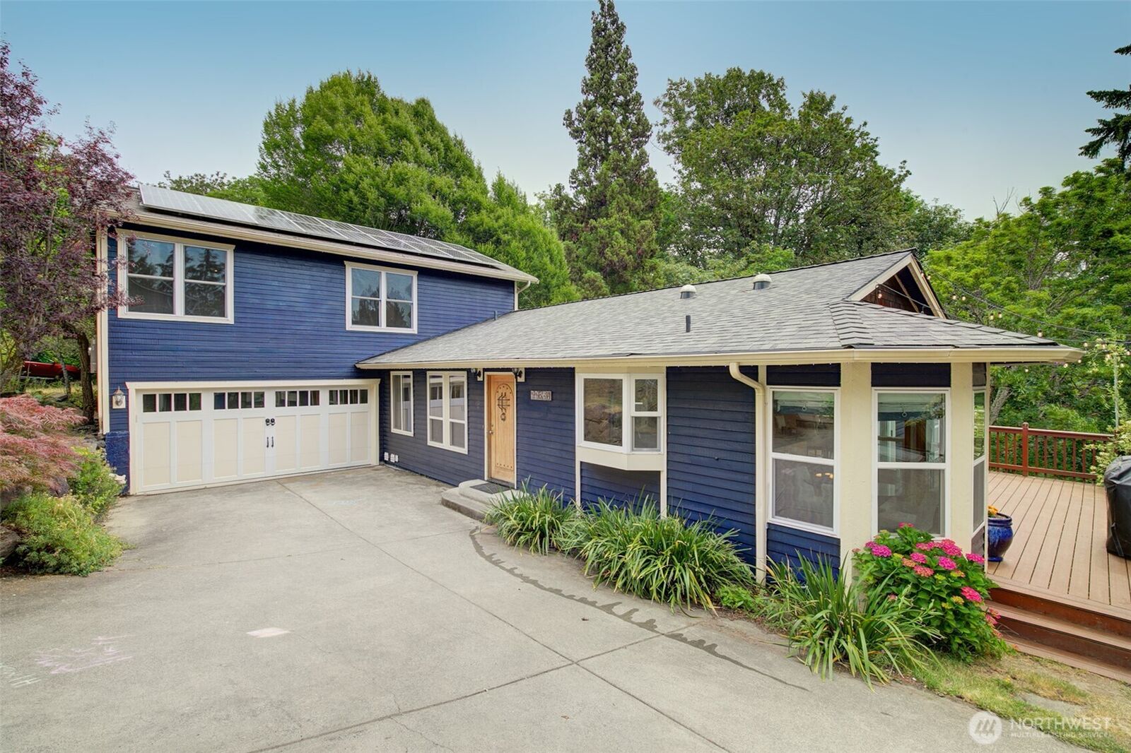 Property Photo:  11546  84th Avenue NE  WA 98034 
