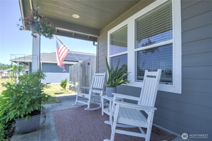 Property Photo: 410 Herren Avenue WA 98596