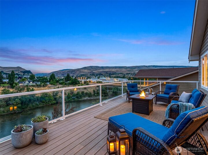 Property Photo: 1509 Alexandria Court WA 98801