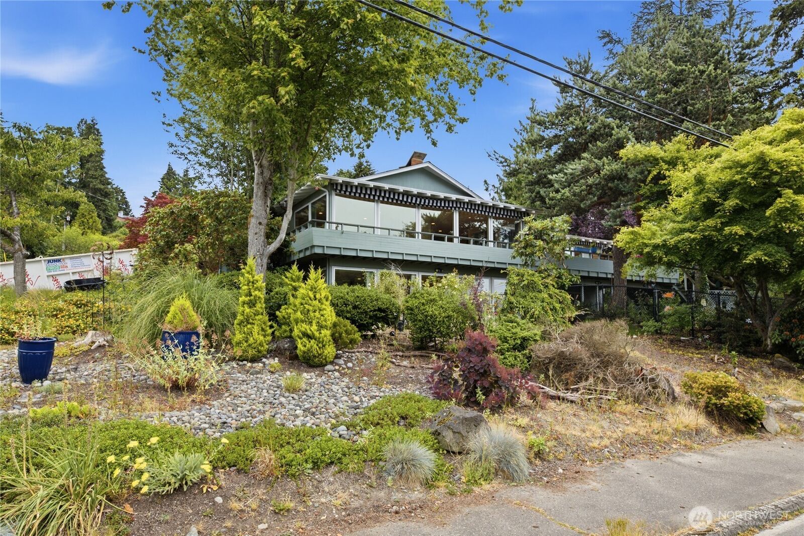 Property Photo:  622  Olympic Avenue  WA 98020 