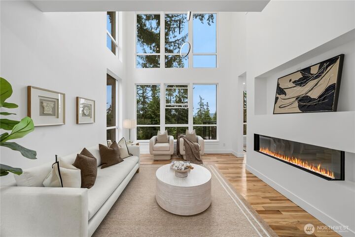 Property Photo: 21037 NE 15th Street WA 98074