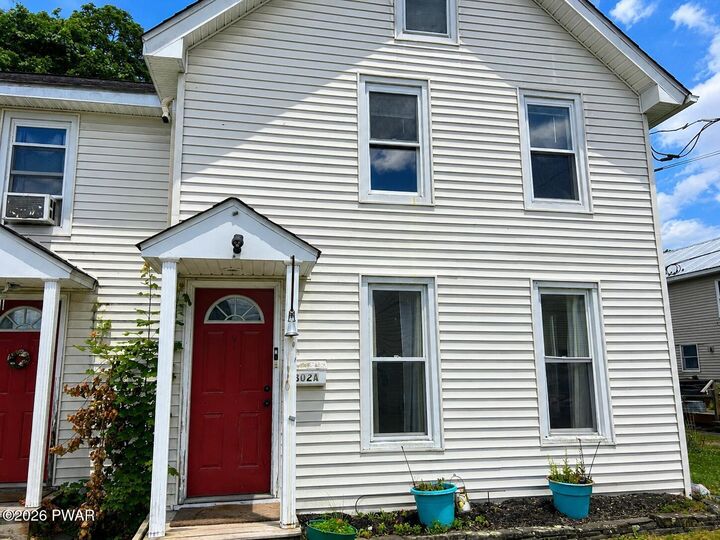 Property Photo:  302 Chestnut Avenue  PA 18428 