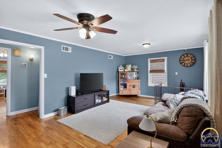 Property Photo:  1503 SW 29th Ter  KS 66611 