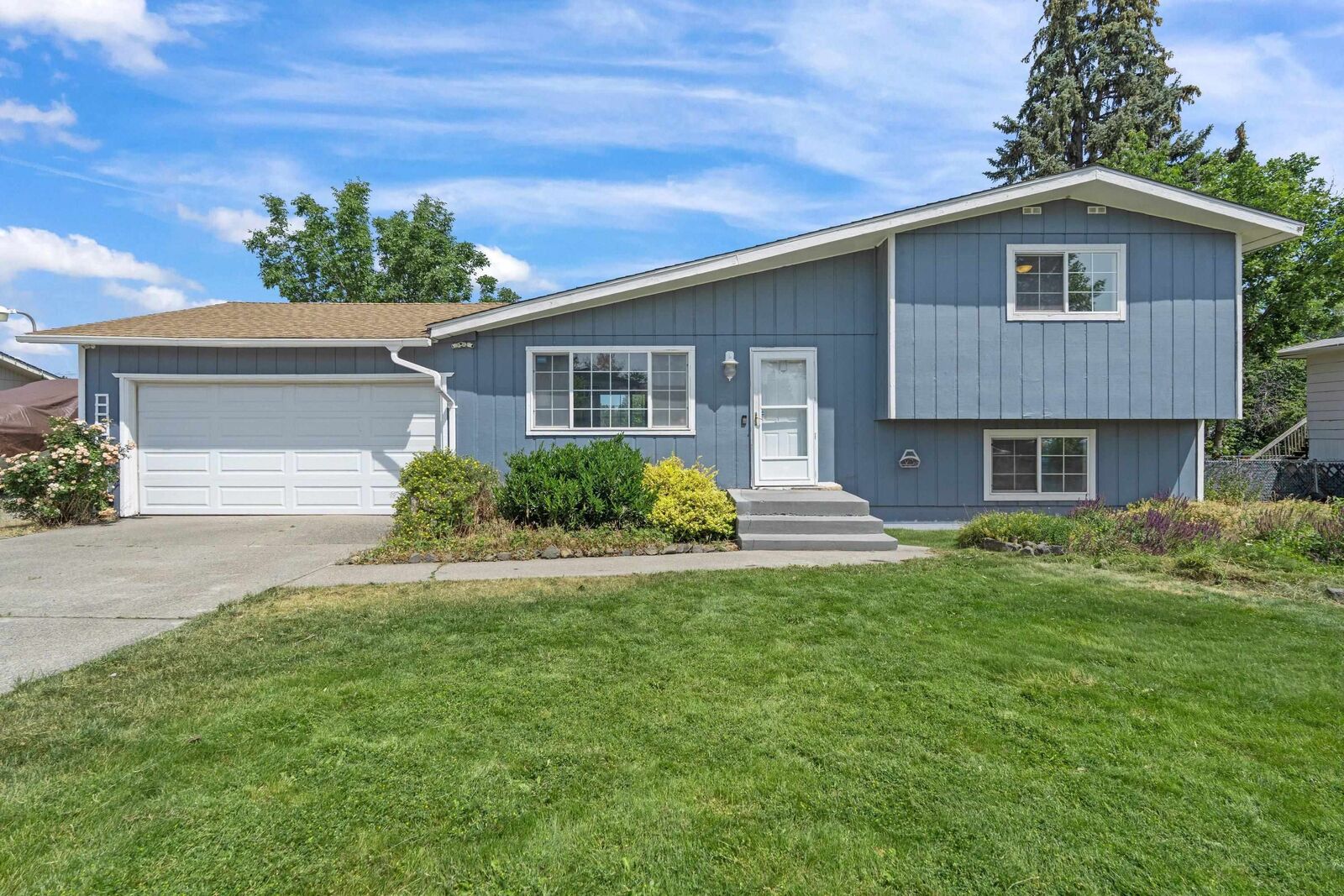 Property Photo:  12511 E 30th Ave  WA 99216 