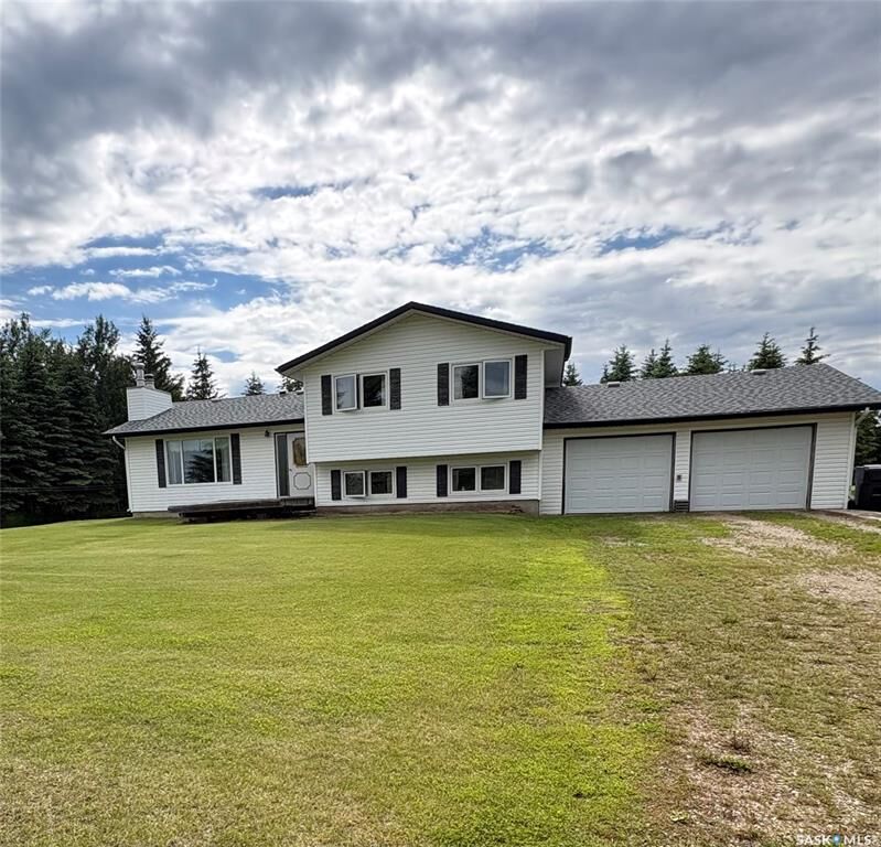 Property Photo:  136 Frank Avenue  SK S3N 1W8 