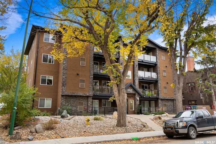 1863 Rae Street 303 — photo 1