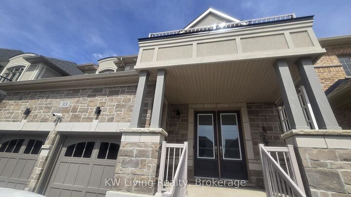 Property Photo:  33 Valleo Street  ON L4P 0K1 