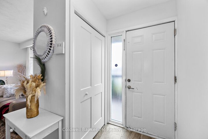 Property Photo:  152 Taunton Road W  ON L1G 3T3 