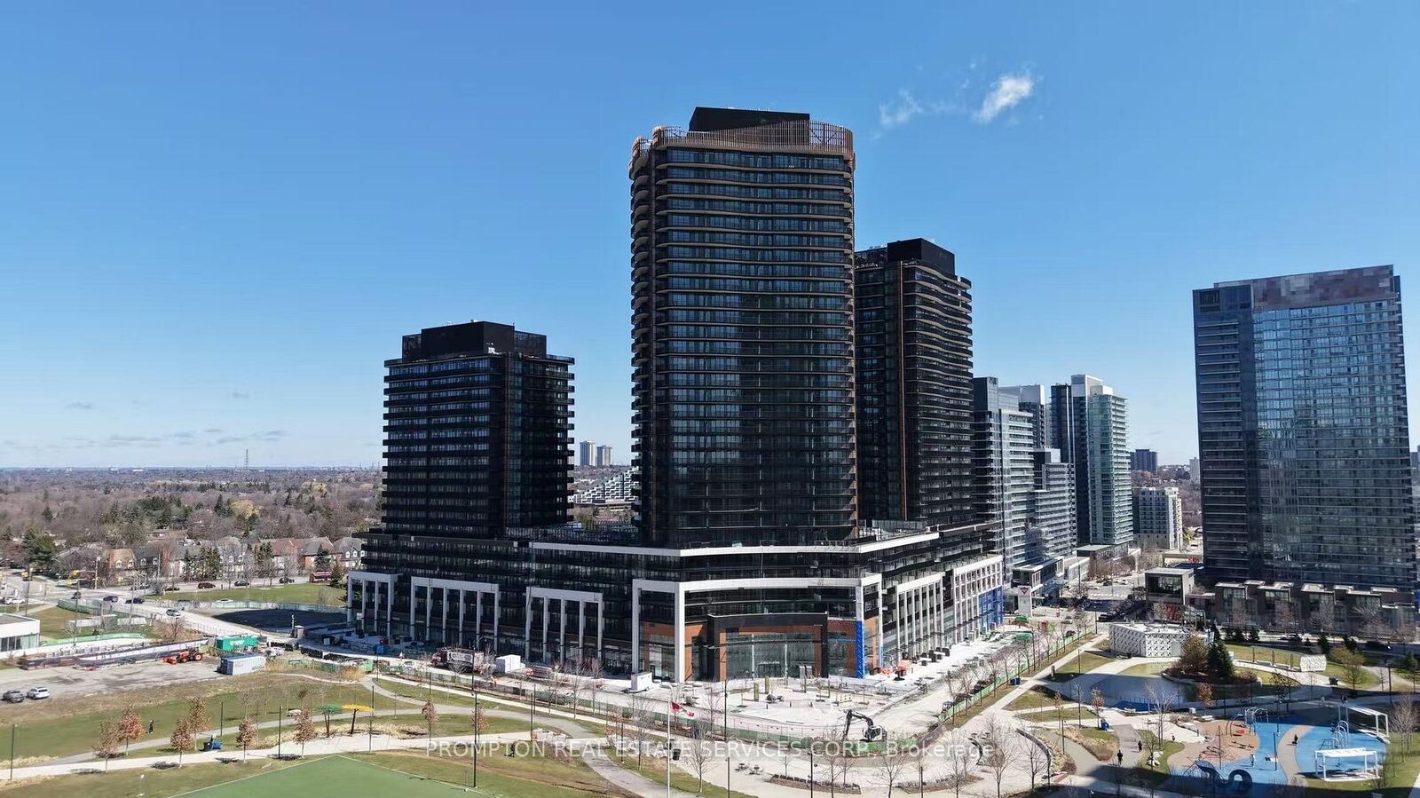 Property Photo:  18 Esther Shiner Boulevard 2306  ON M2K 0J7 