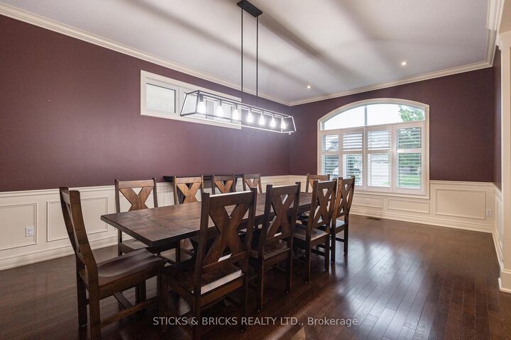 Property Photo: 6415 Christopher Crescent ON L2H 0B3