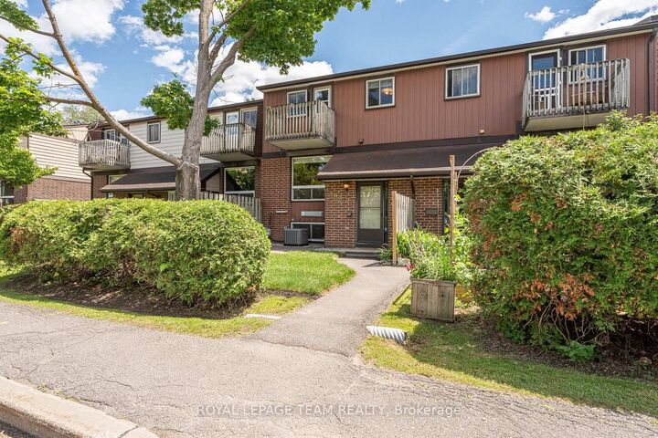 402 Montfort Street 7 — photo 1