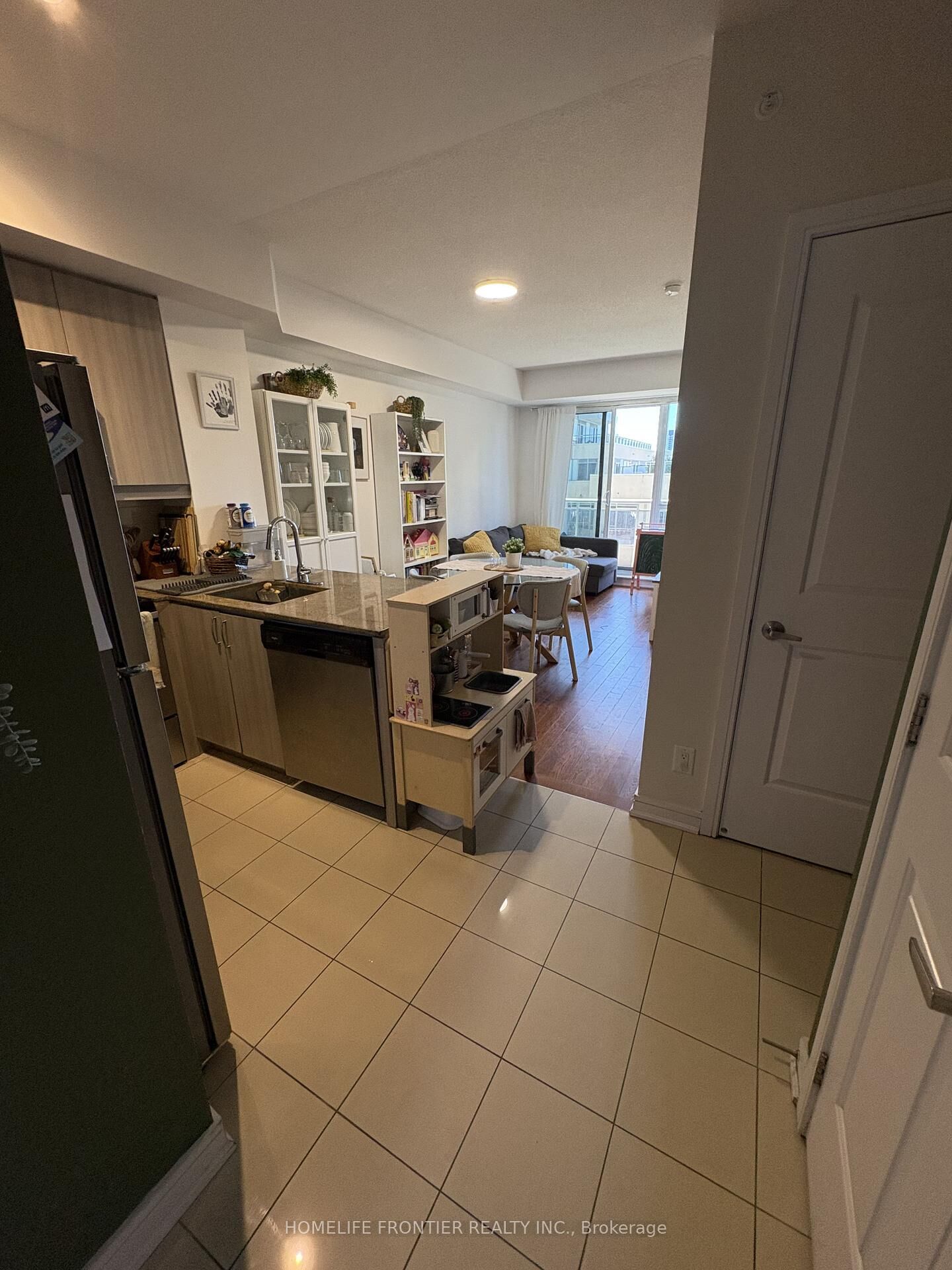 Property Photo:  9201 Yonge Street Nw905  ON L4C 1H9 