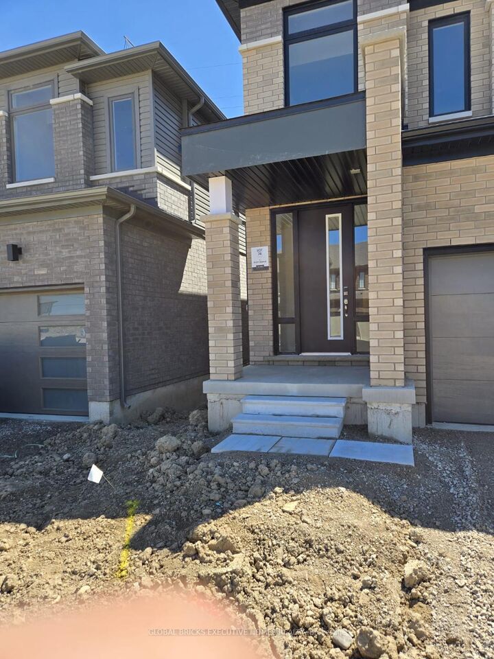 Property Photo:  11 Poett Avenue  ON N5A 0M2 