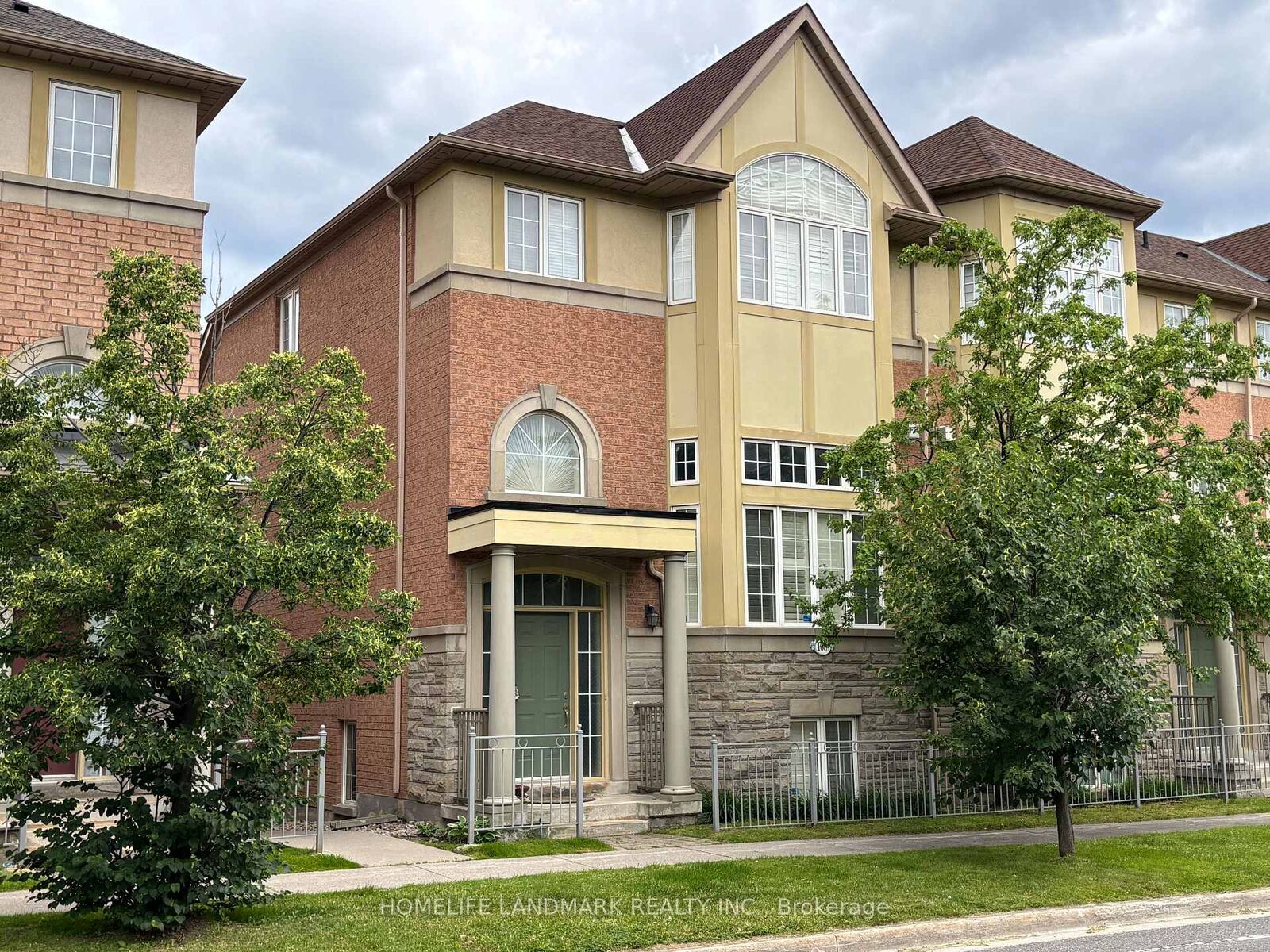 Property Photo: 168 Legends Way ON L3R 6A9