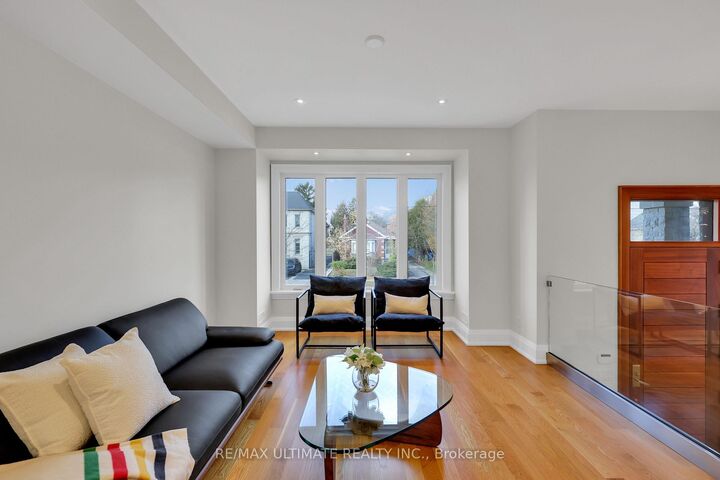 Property Photo:  743 Glencairn Avenue  ON M6B 1Z9 