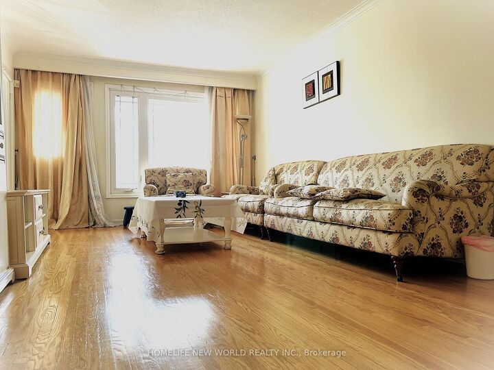 Property Photo: 28 Greyhound Drive ON M2H 1K3