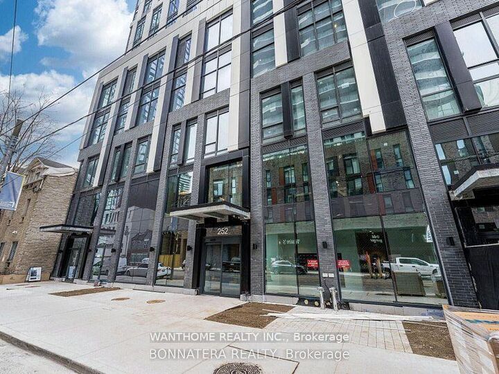 Photo de la propriété:  252 Church Street 3603  ON M5B 0E6 