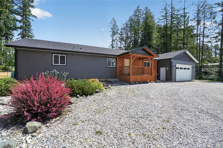 Property Photo: 6353 Beaver Creek Rd BC V9Y 8L3