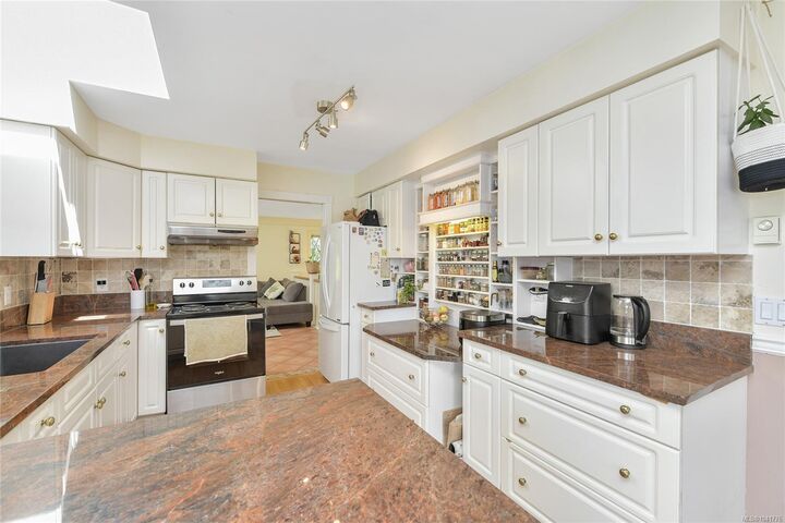 Property Photo: 4296 Quadra St BC V8X 1L6