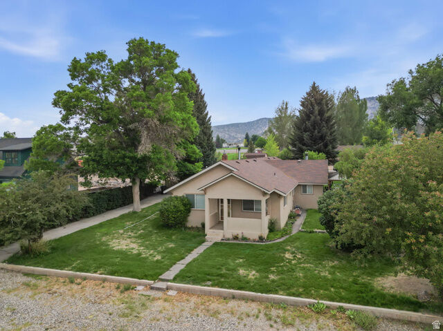 Property Photo:  161 E 100 N  UT 84715 