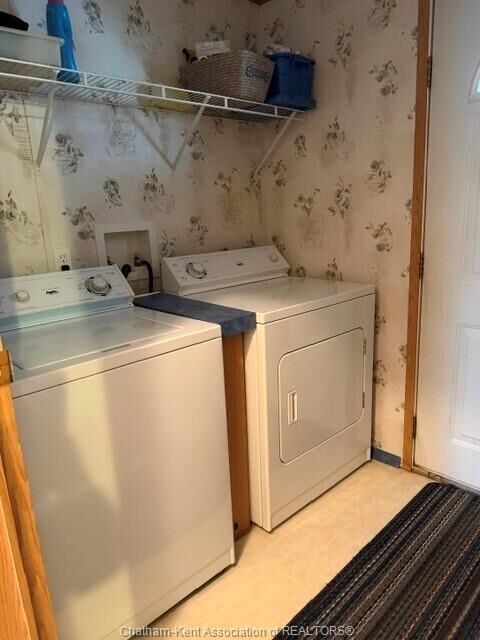 Property Photo: 137 Dunkirk Drive ON N7L 5J5