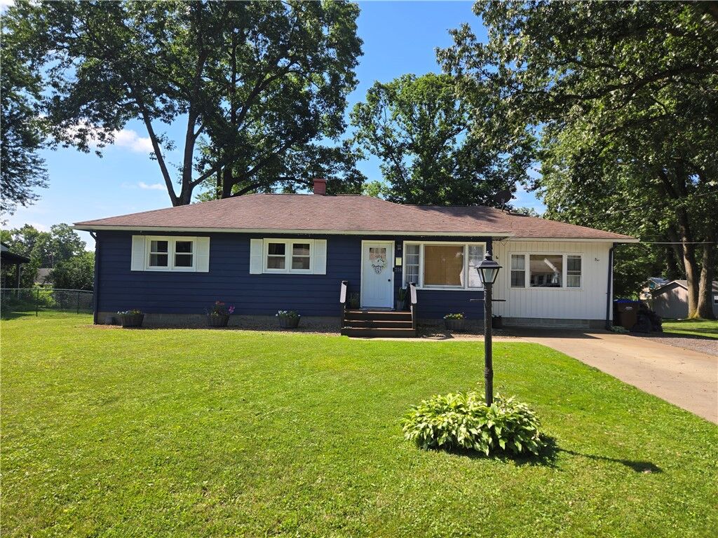 Property Photo:  316 Crestview Drive  PA 16323 