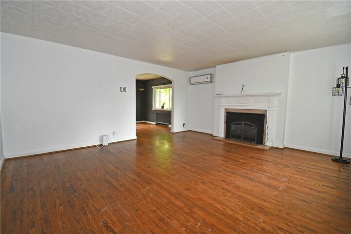 Property Photo: 14 Laurel Village PA 15202