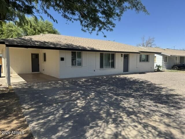 Property Photo:  748 W Del Rio Street  AZ 85225 