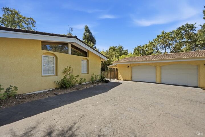 Property Photo: 5565 Ca-12 CA 95409