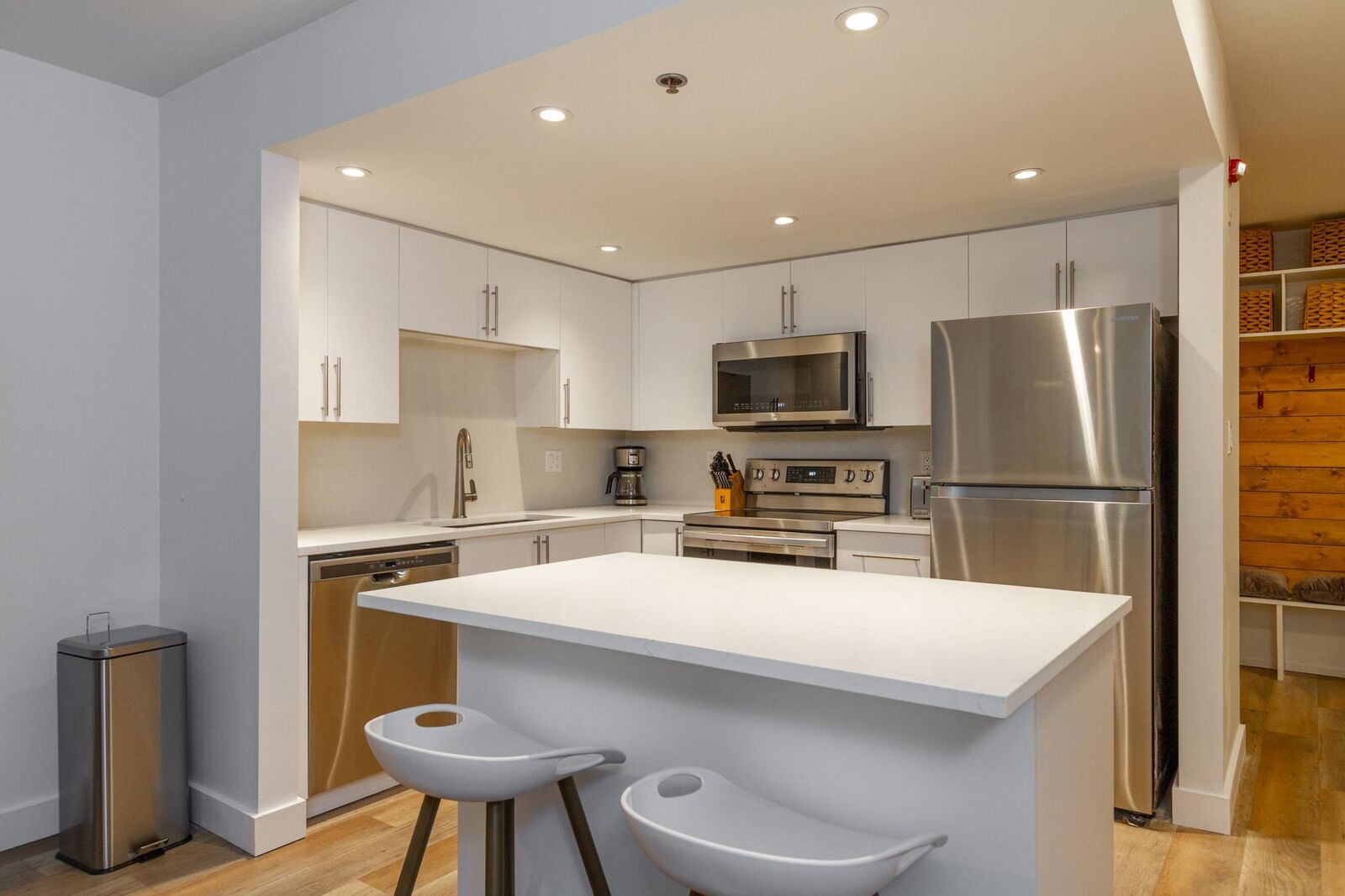 Property Photo: 3309 Ptarmigan Place 122 BC V8E 0V6