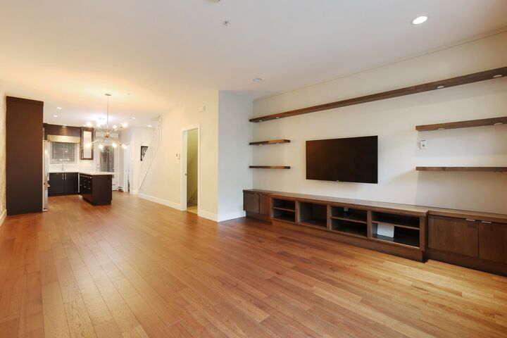 Property Photo: 1459 Tilney Mews BC V6P 0B1