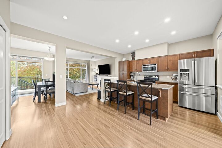 6036 164 Street 20 — photo 1