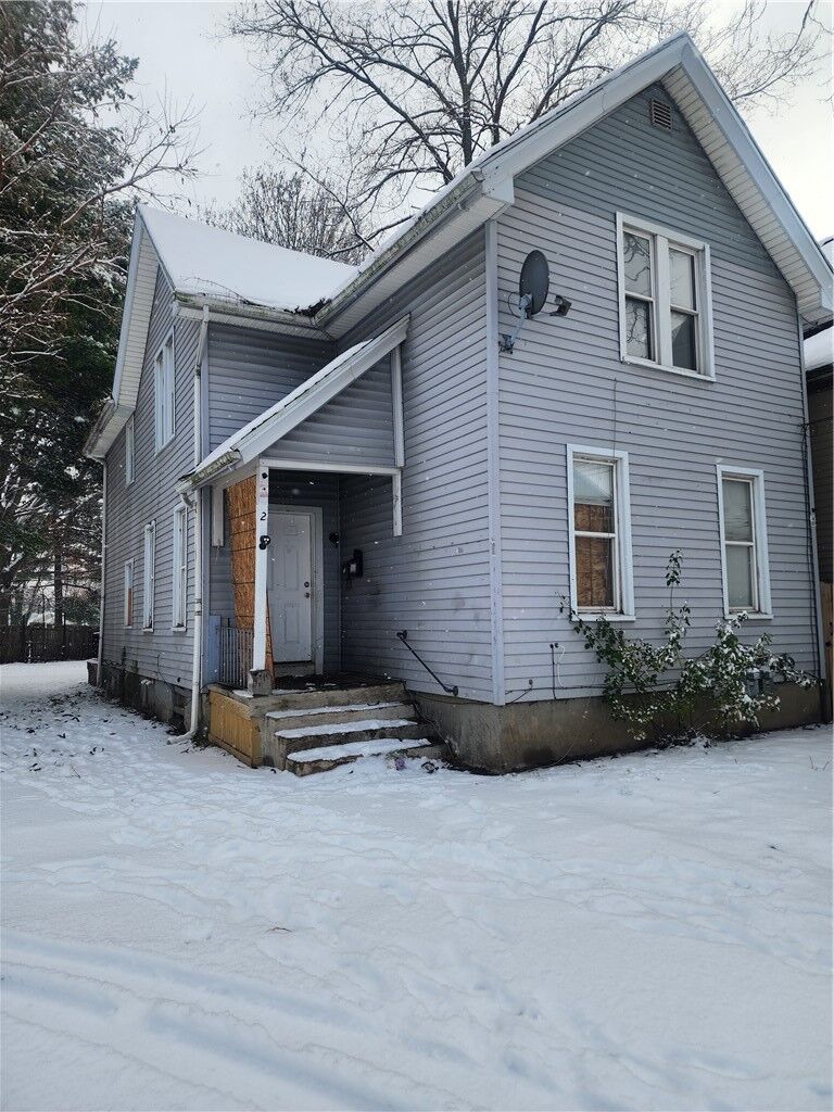 Property Photo:  2 Hollister Street  NY 14605 