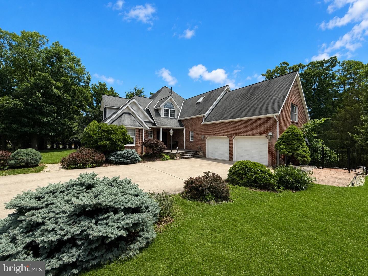Property Photo: 1022 Cherrywood Avenue MD 21502