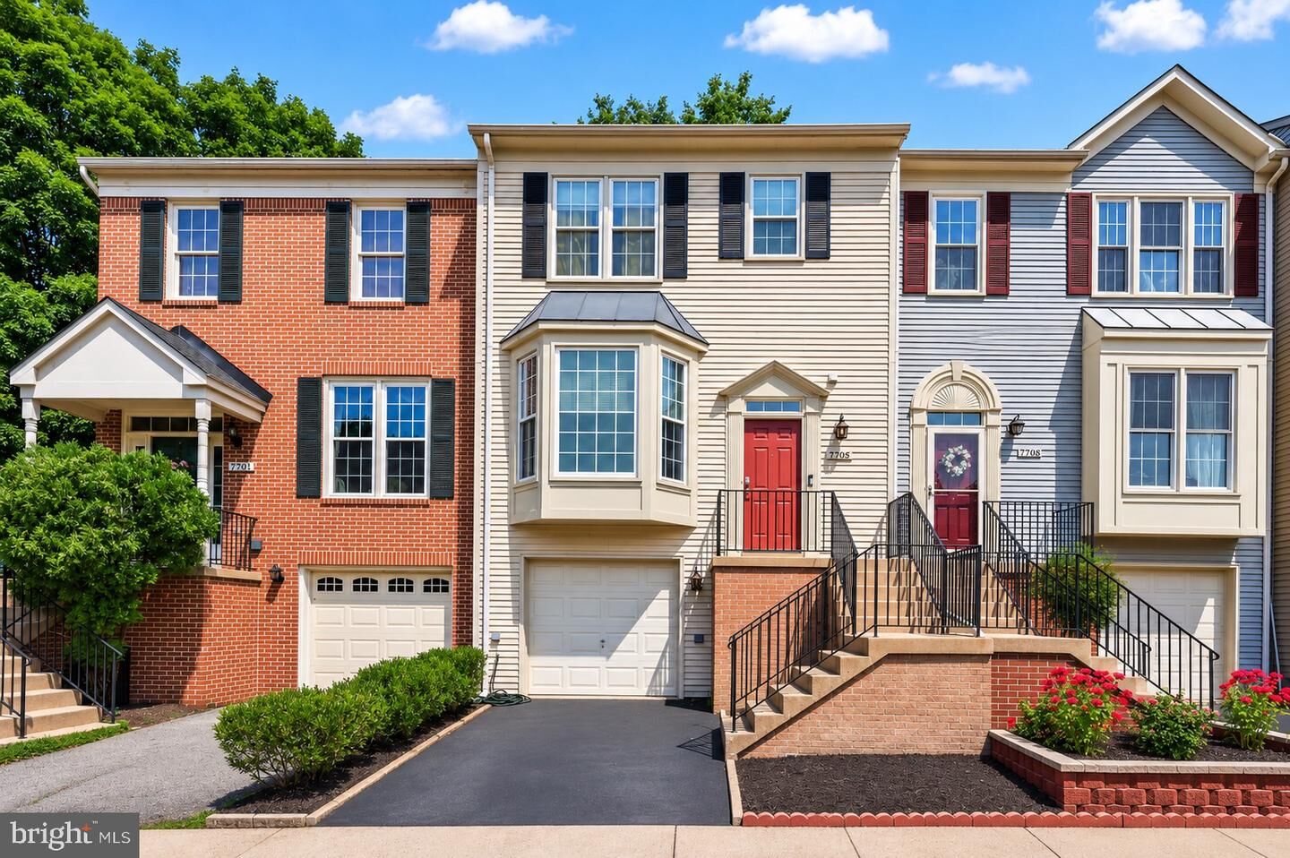 Property Photo:  7710 Baird Court  VA 22079 