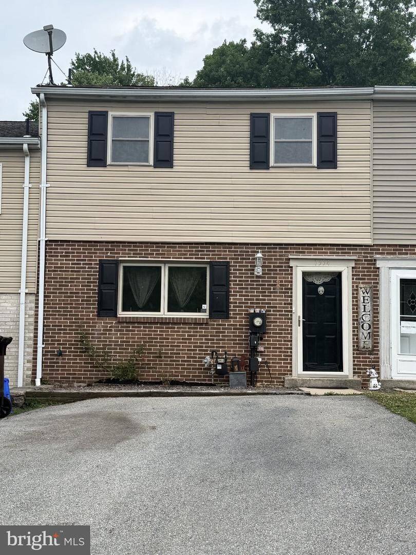 Property Photo: 1354 Fox Run PA 19606