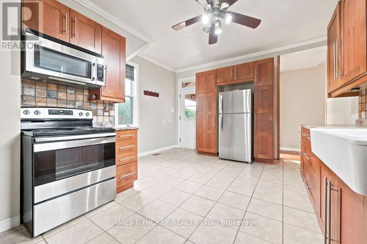 Property Photo:  20 Main Street  ON K0J 1J0 