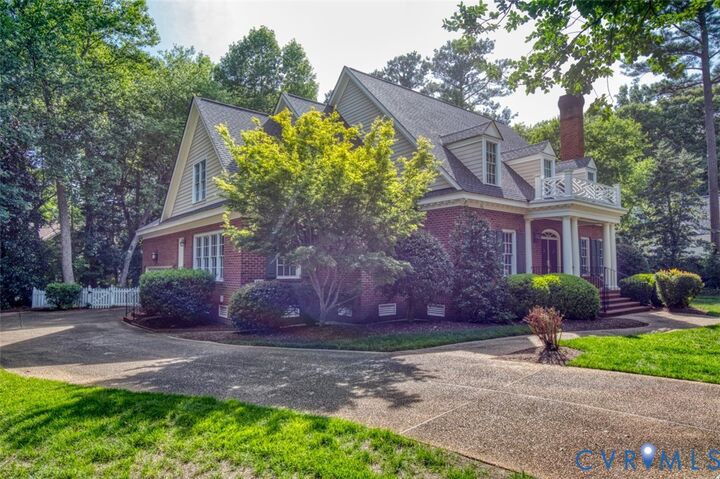 Property Photo:  102 Rosemount  VA 23188 