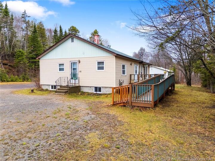Property Photo:  44 Steenberrick Court  NB E6L 1E9 