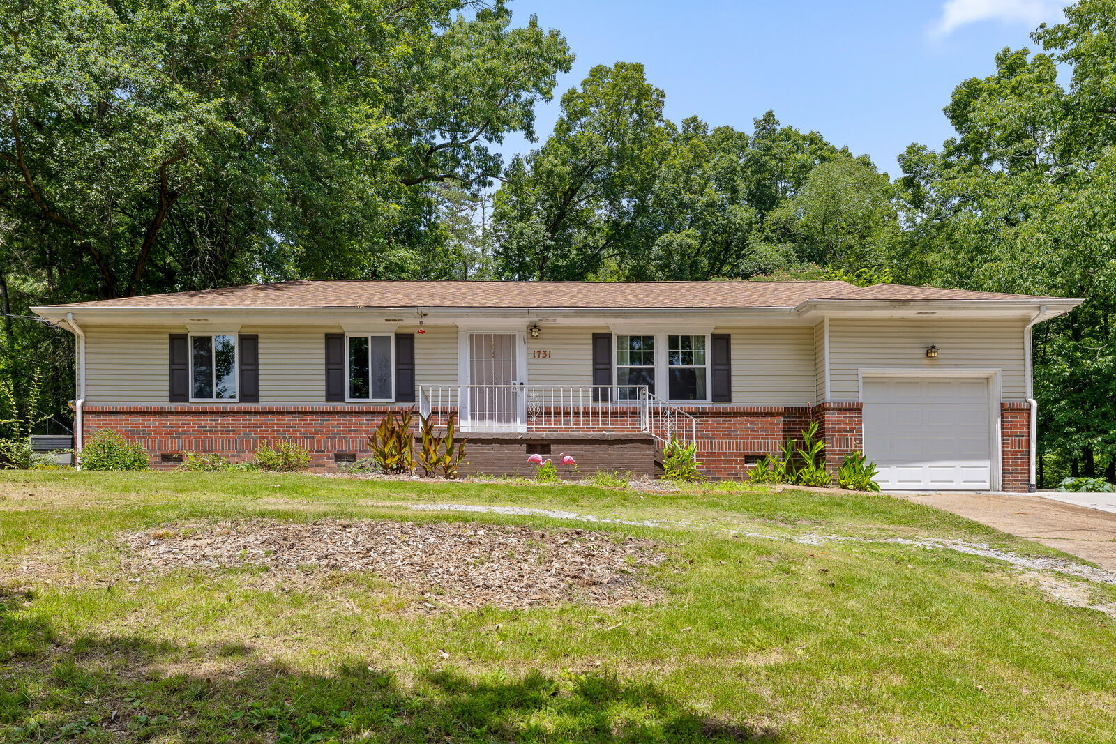 Property Photo: 1731 Jeanaga Trail TN 37406